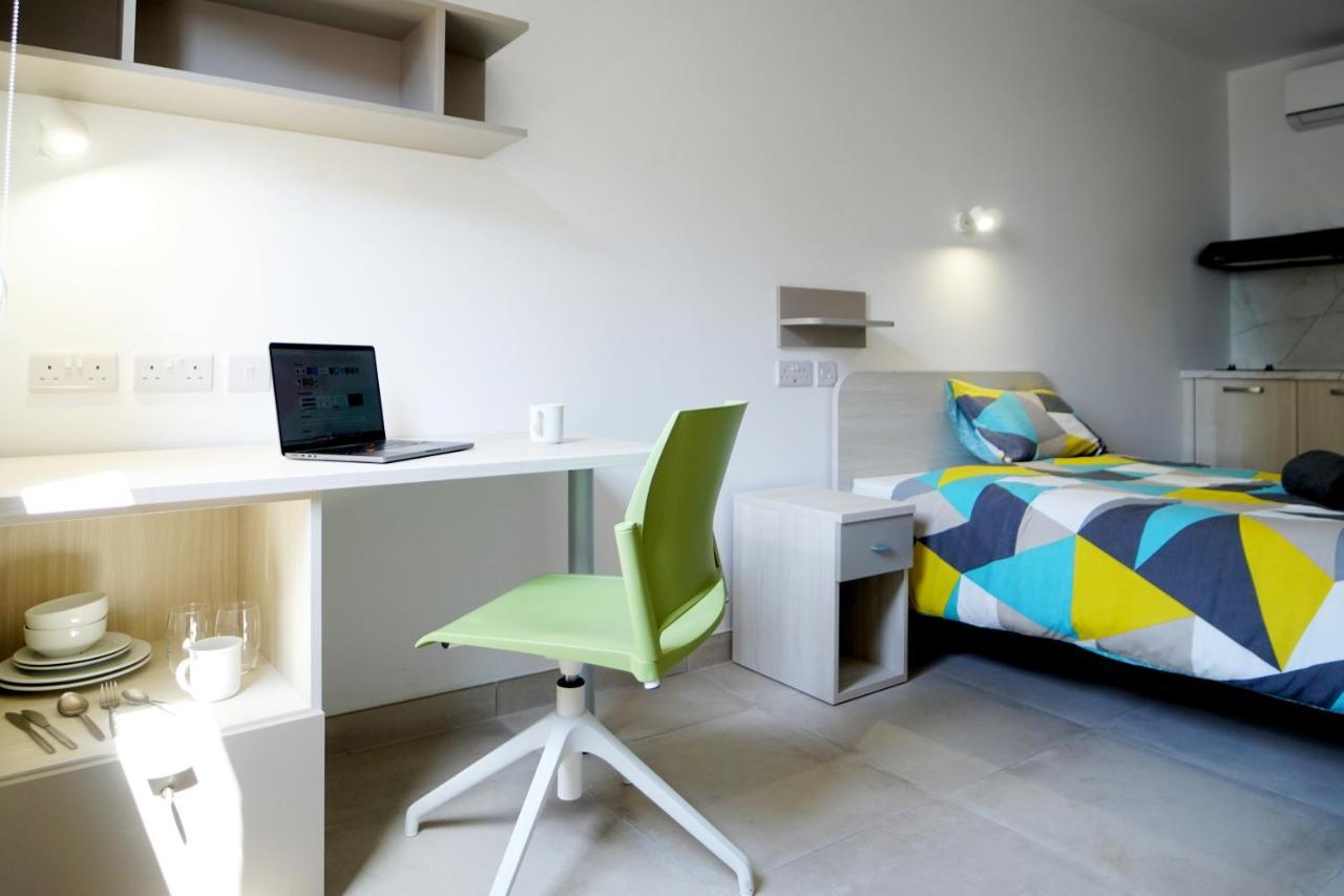Campus Hub Hostel Msida Exterior photo